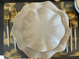 Service for 4 white flower shaped China set (4-pc)